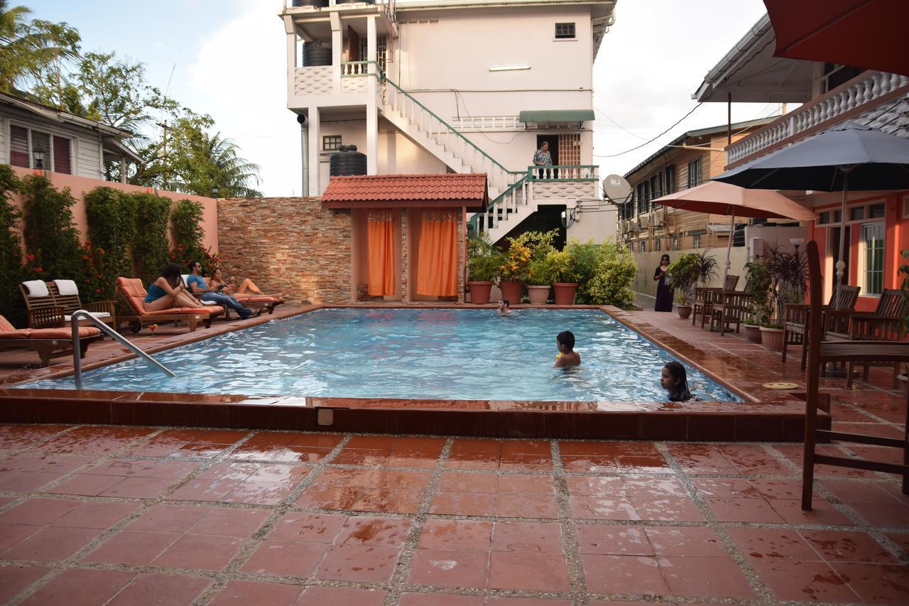 Windjammer International Cuisine & Comfort Inn Georgetown Luaran gambar