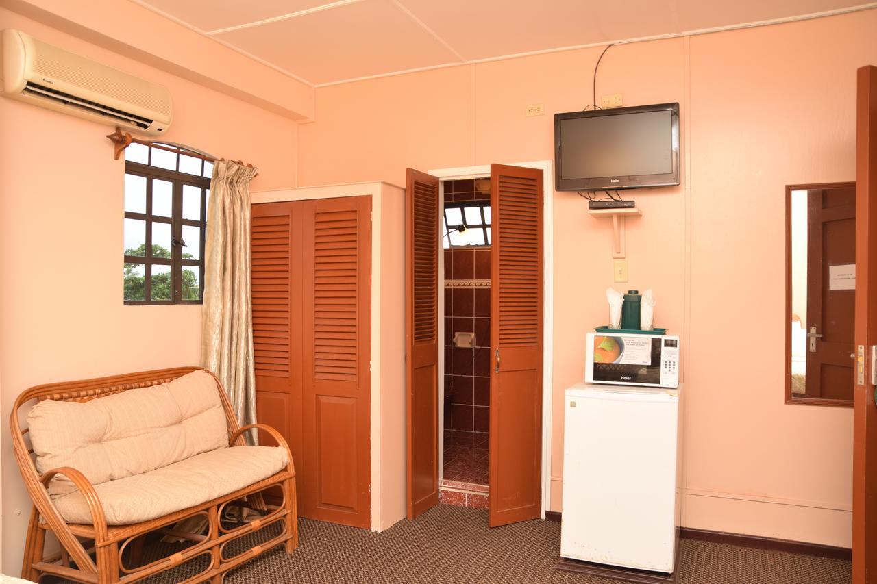 Windjammer International Cuisine & Comfort Inn Georgetown Luaran gambar