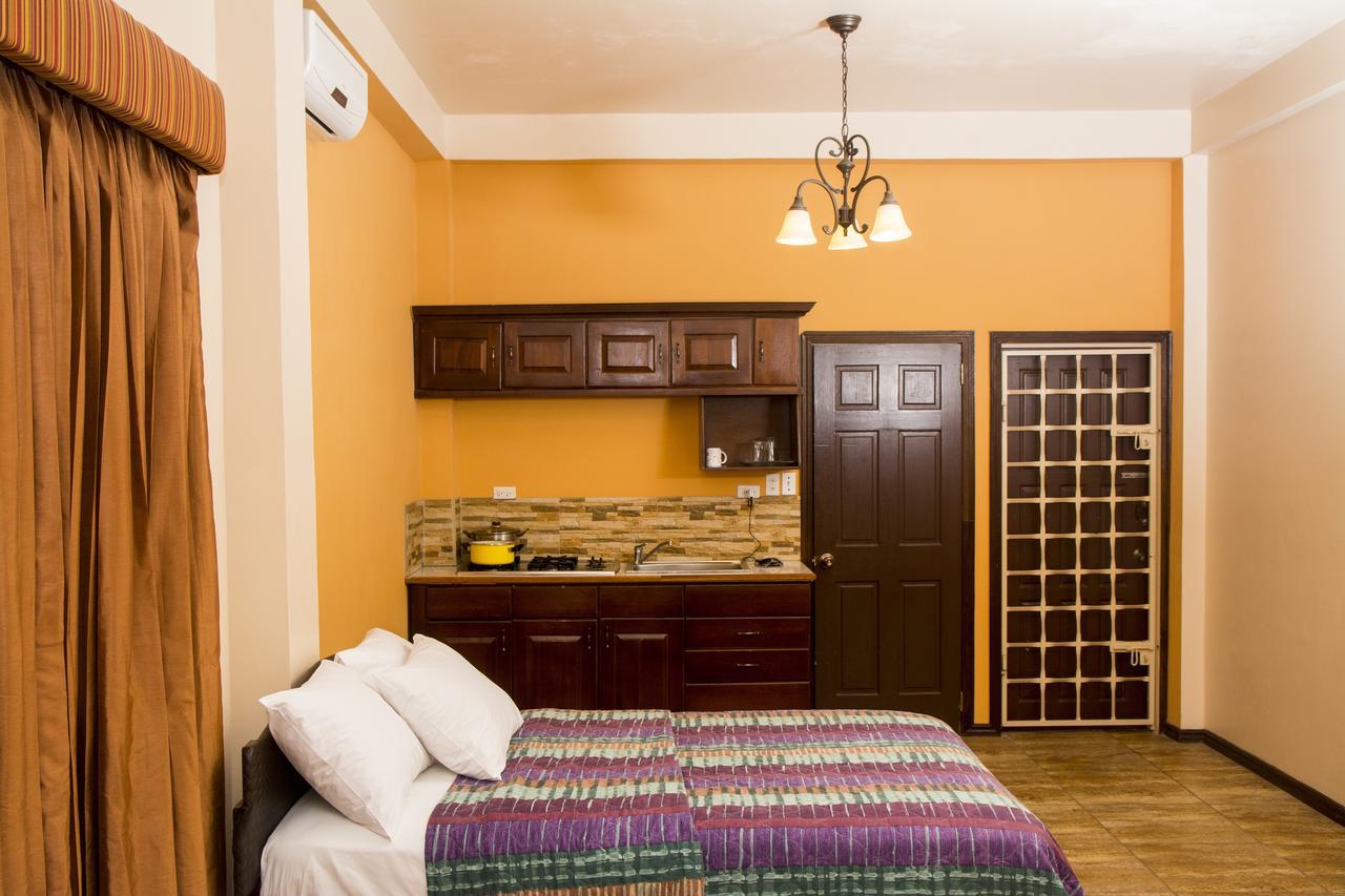 Windjammer International Cuisine & Comfort Inn Georgetown Luaran gambar