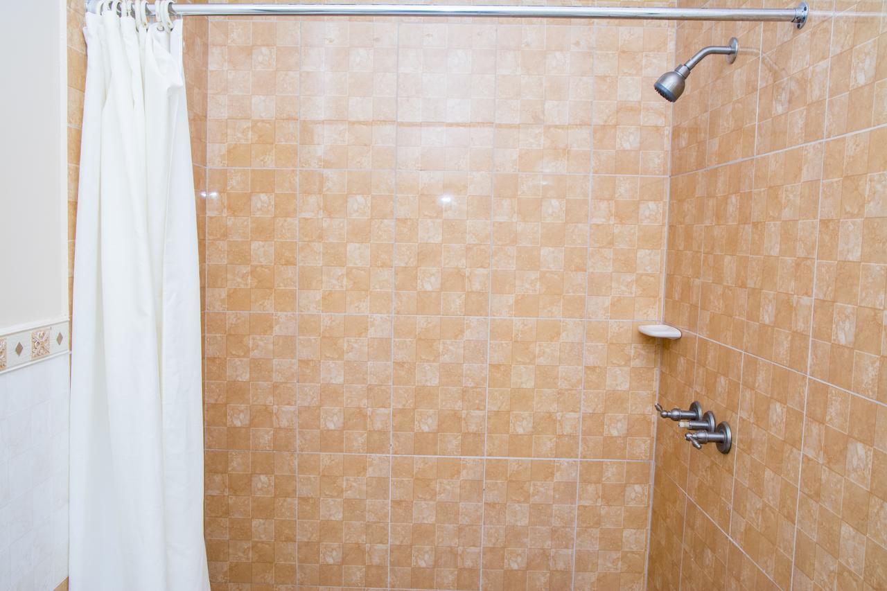 Windjammer International Cuisine & Comfort Inn Georgetown Luaran gambar