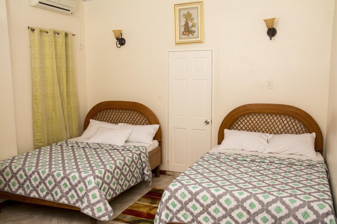 Windjammer International Cuisine & Comfort Inn Georgetown Luaran gambar