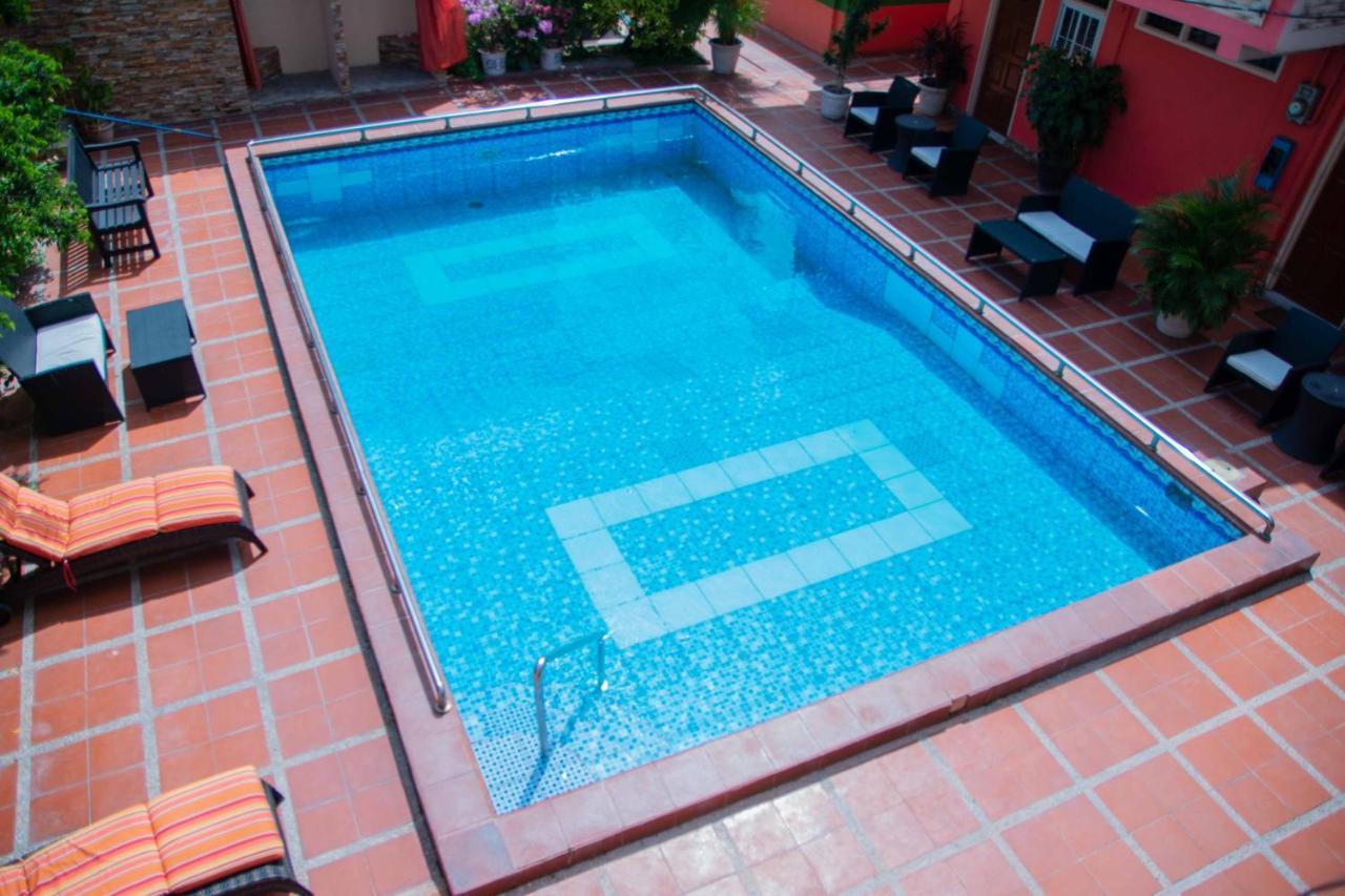 Windjammer International Cuisine & Comfort Inn Georgetown Luaran gambar